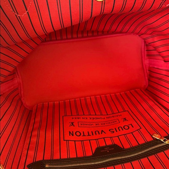 Famous NvF Bag - Picture 2 of 8